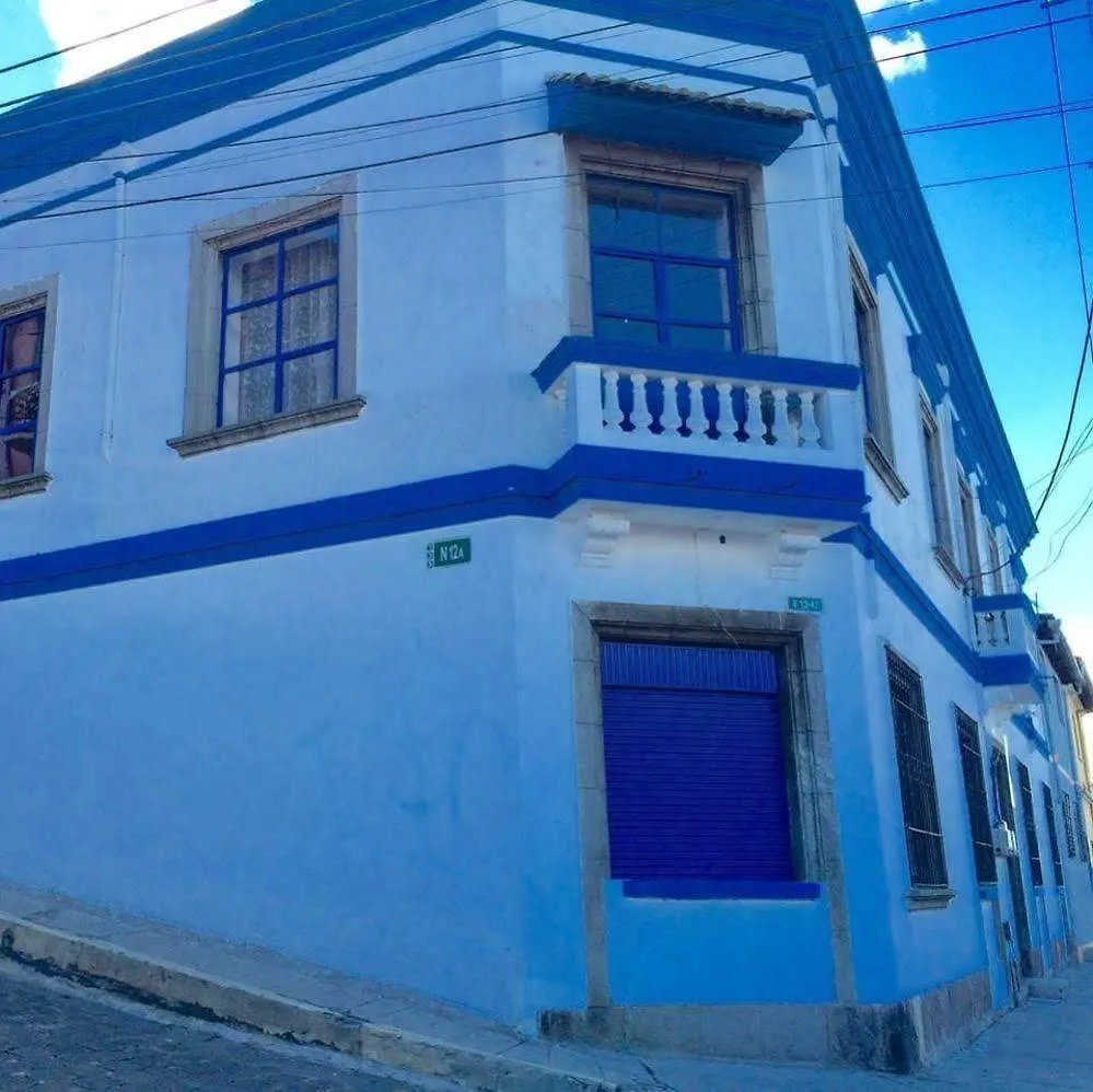 מלון Blue Door Housing Historic קיטו 3*,  אקוודור