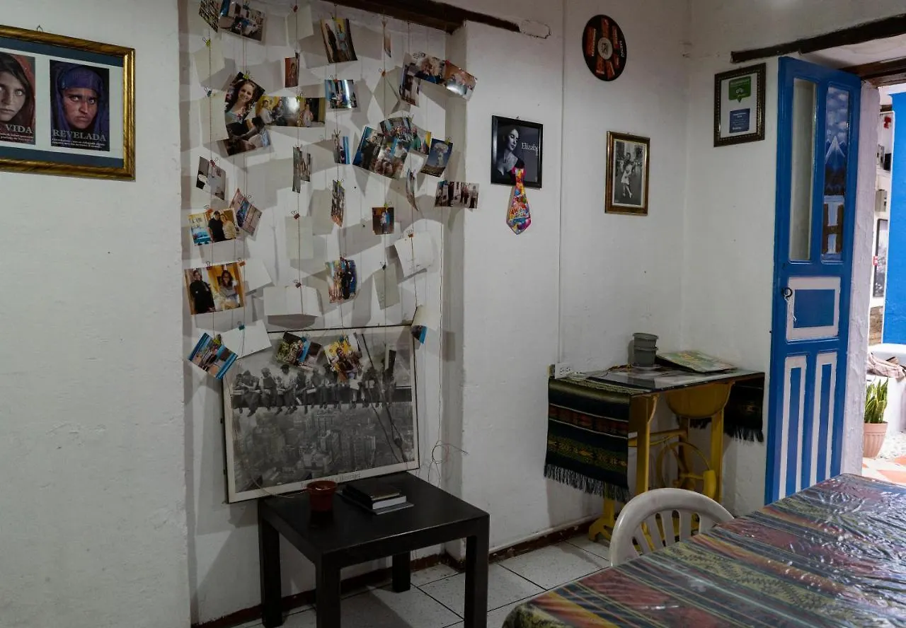 מלון Blue Door Housing Historic קיטו